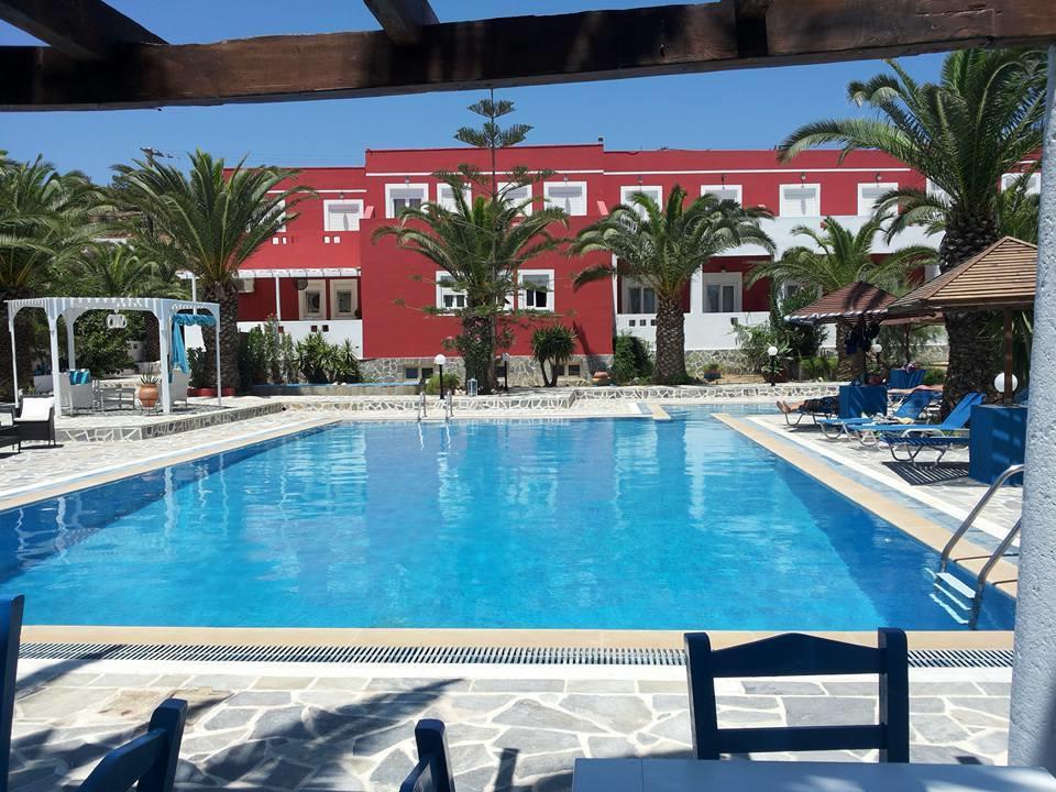 Efstathia Hotel Xirokambos  Екстер'єр фото