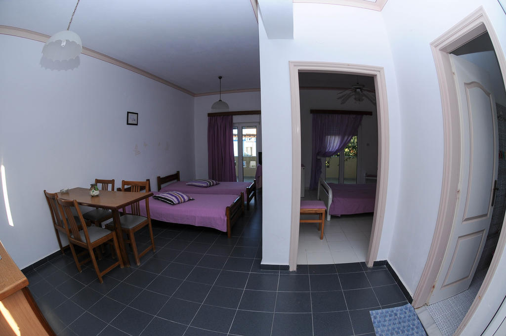 Efstathia Hotel Xirokambos  Екстер'єр фото